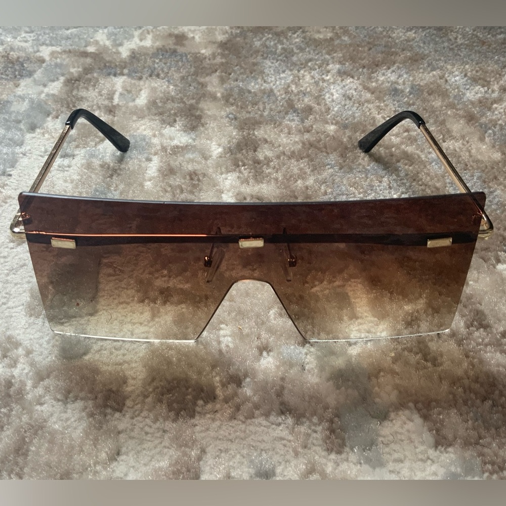 Brown Oversized Sunlasses